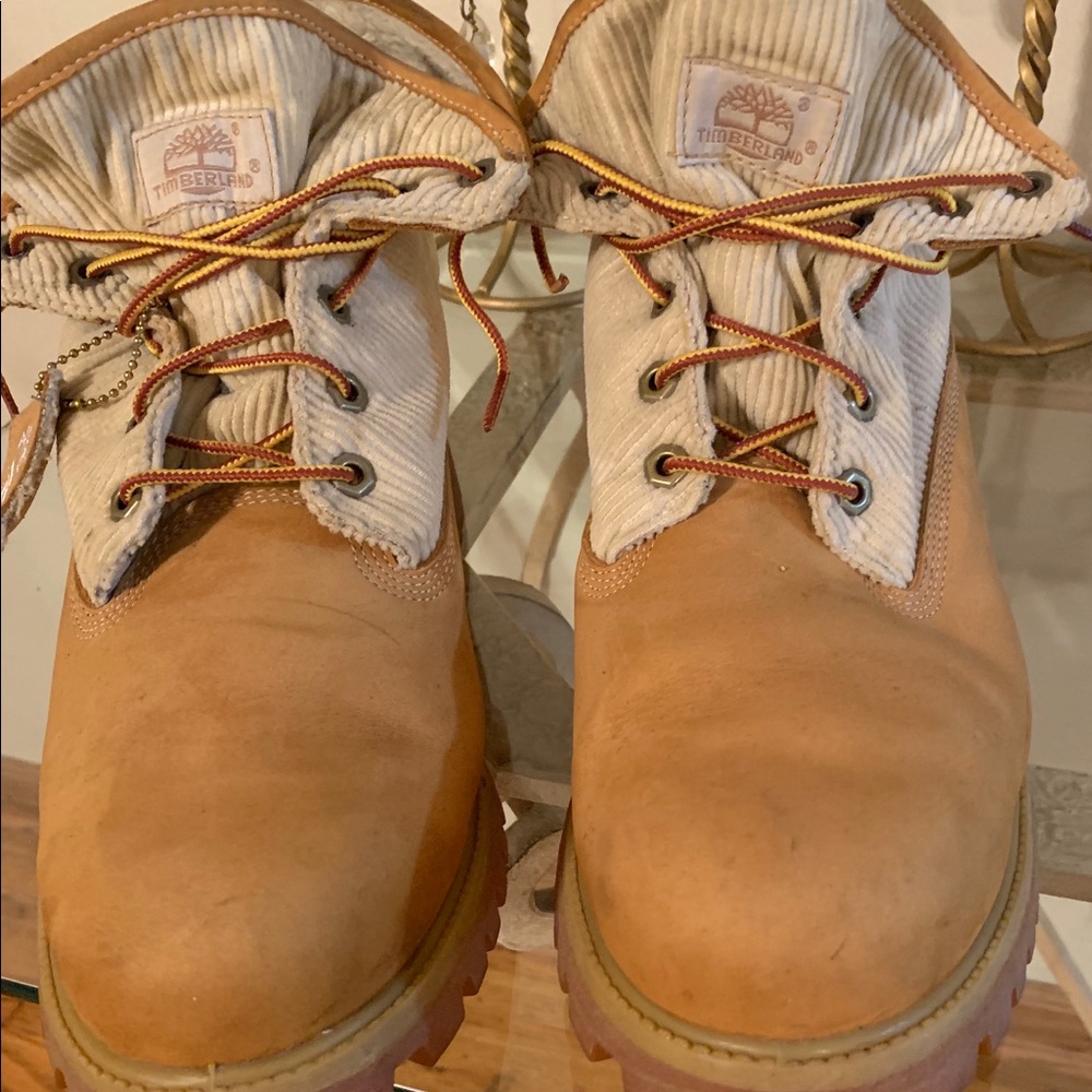 Timberland Boots - Picture 2 of 12